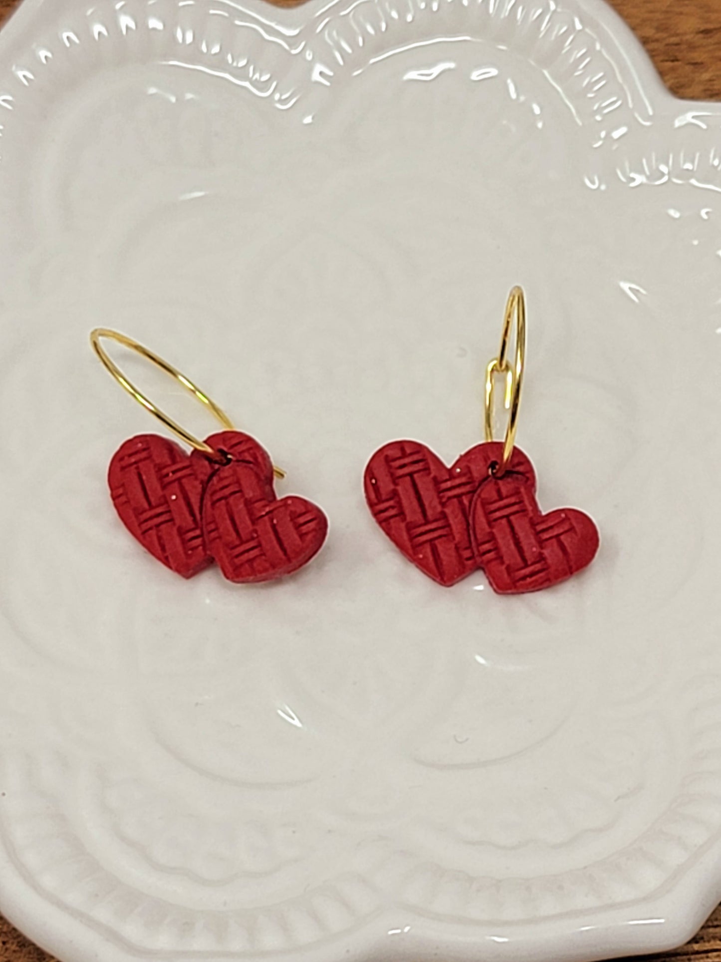 Red texture heart hoops