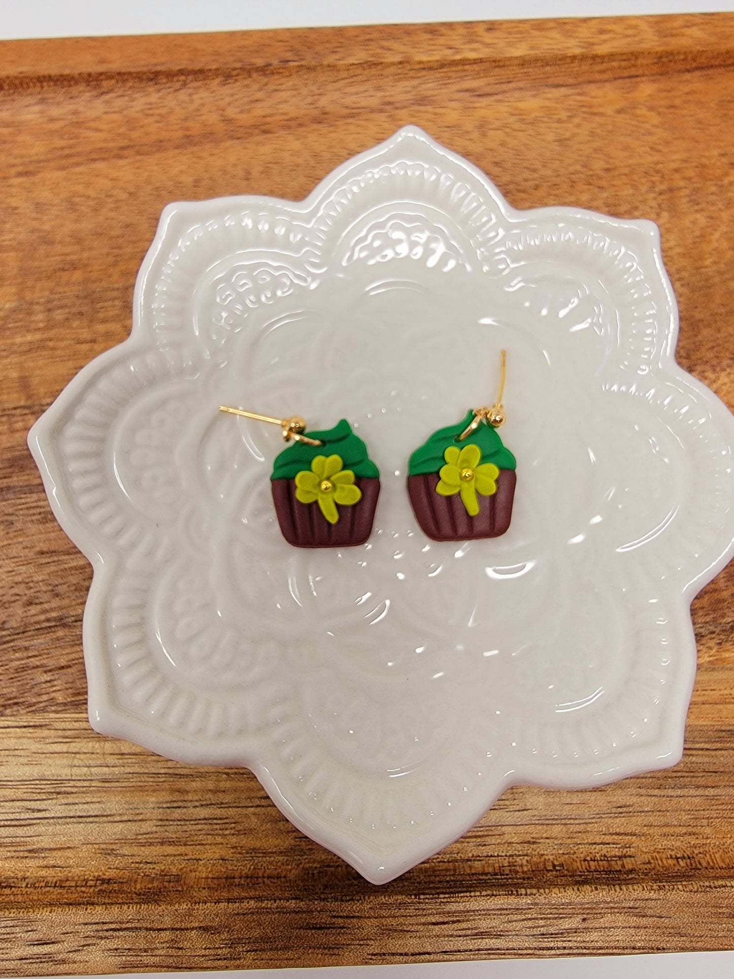 Green frosted shamrock cupcake dangles