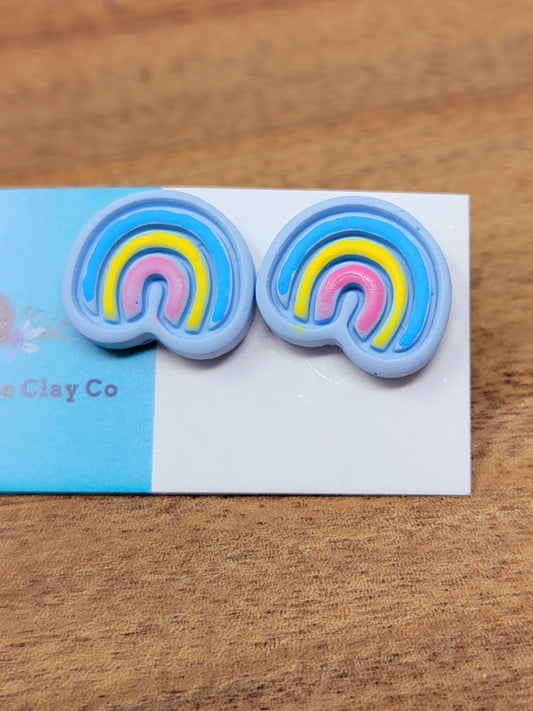 Blue rainbow marshmallow studs