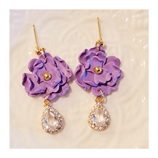 Purple hand shaped flower dangles