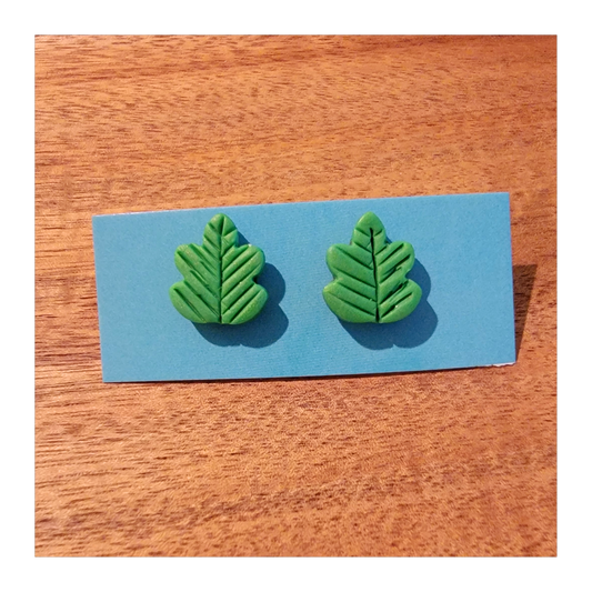 Green leaf studs