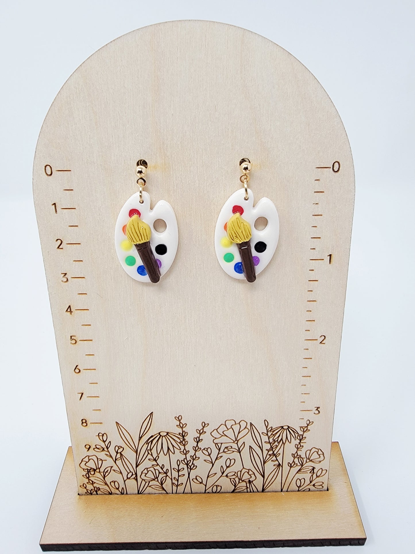 Art pallet dangles