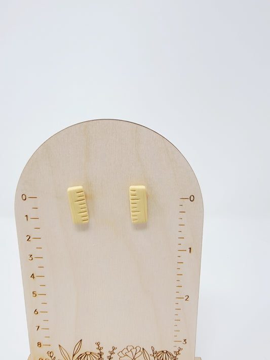 Wooden ruler studs