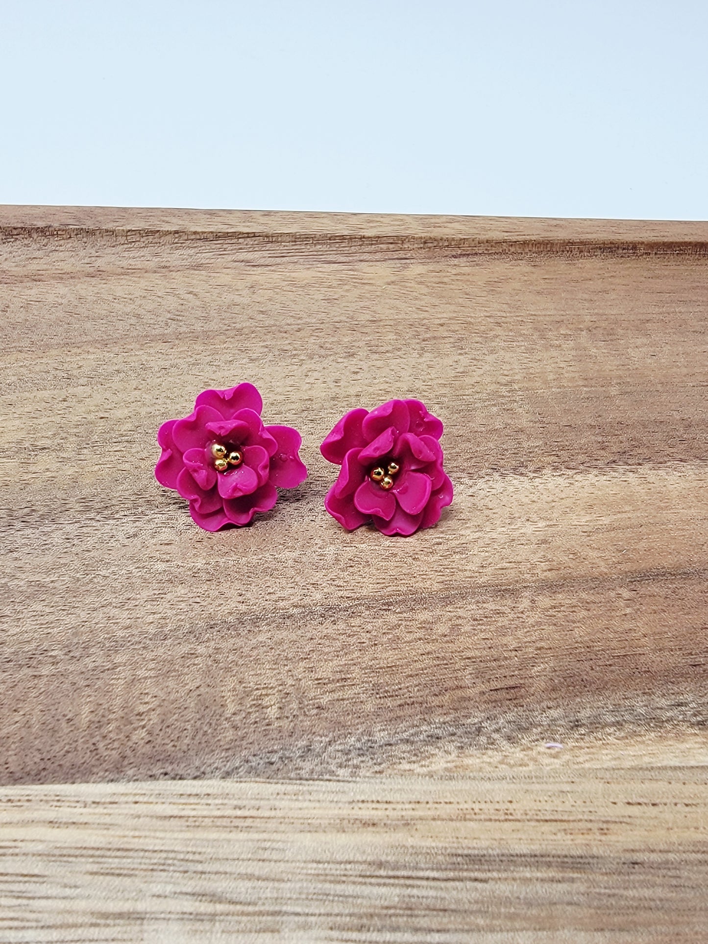 Dark pink flower studs