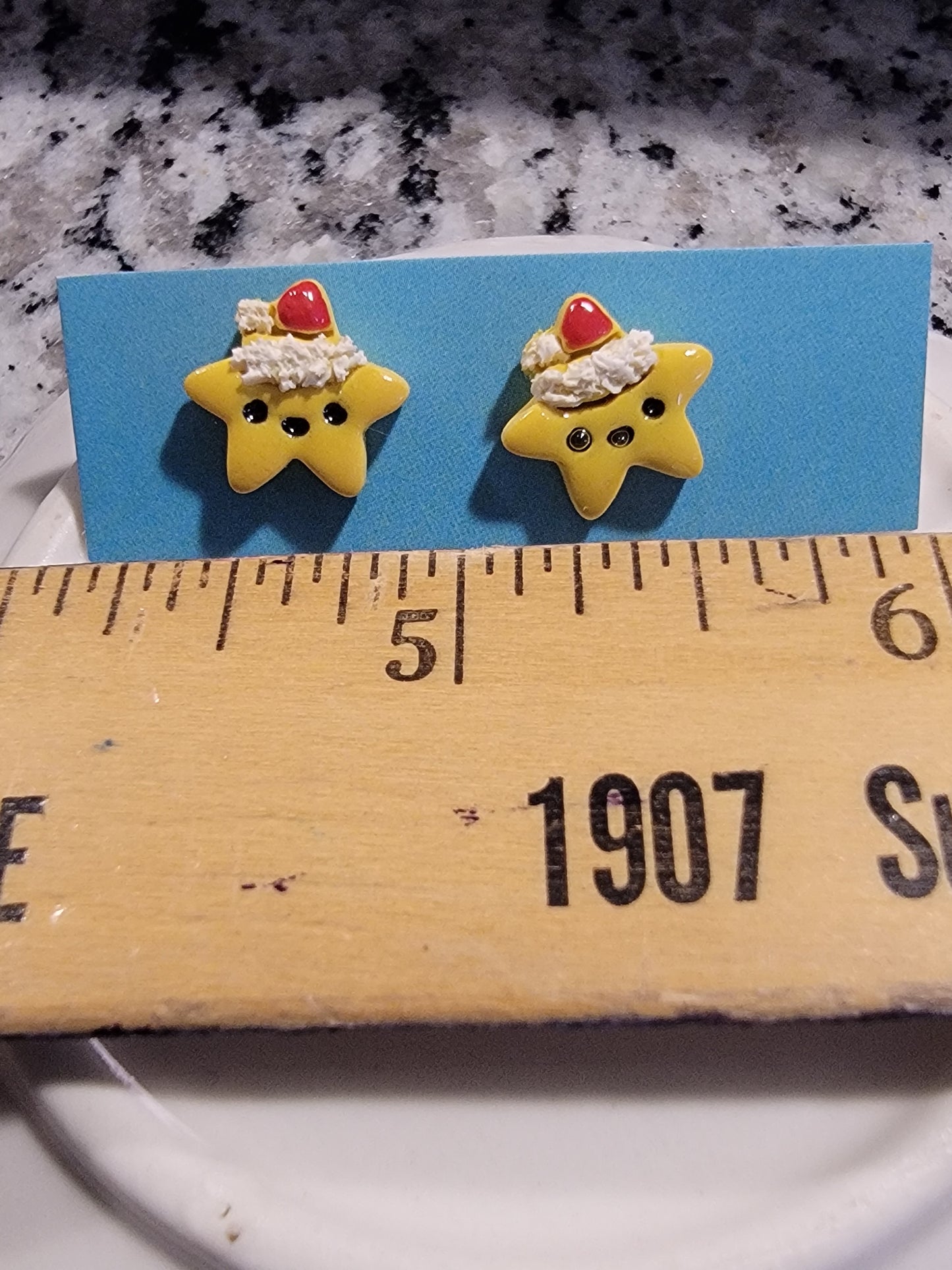 Santa hat star studs