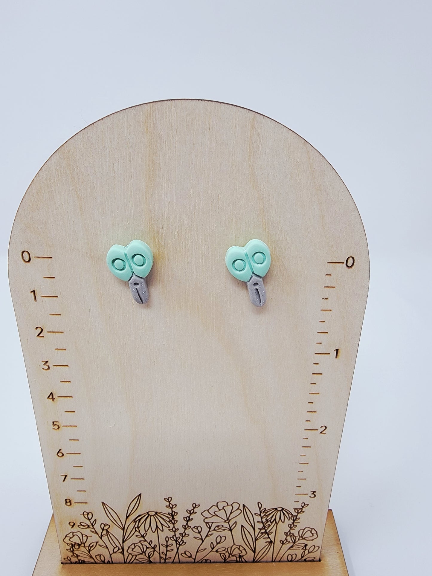 Mint scissor studs