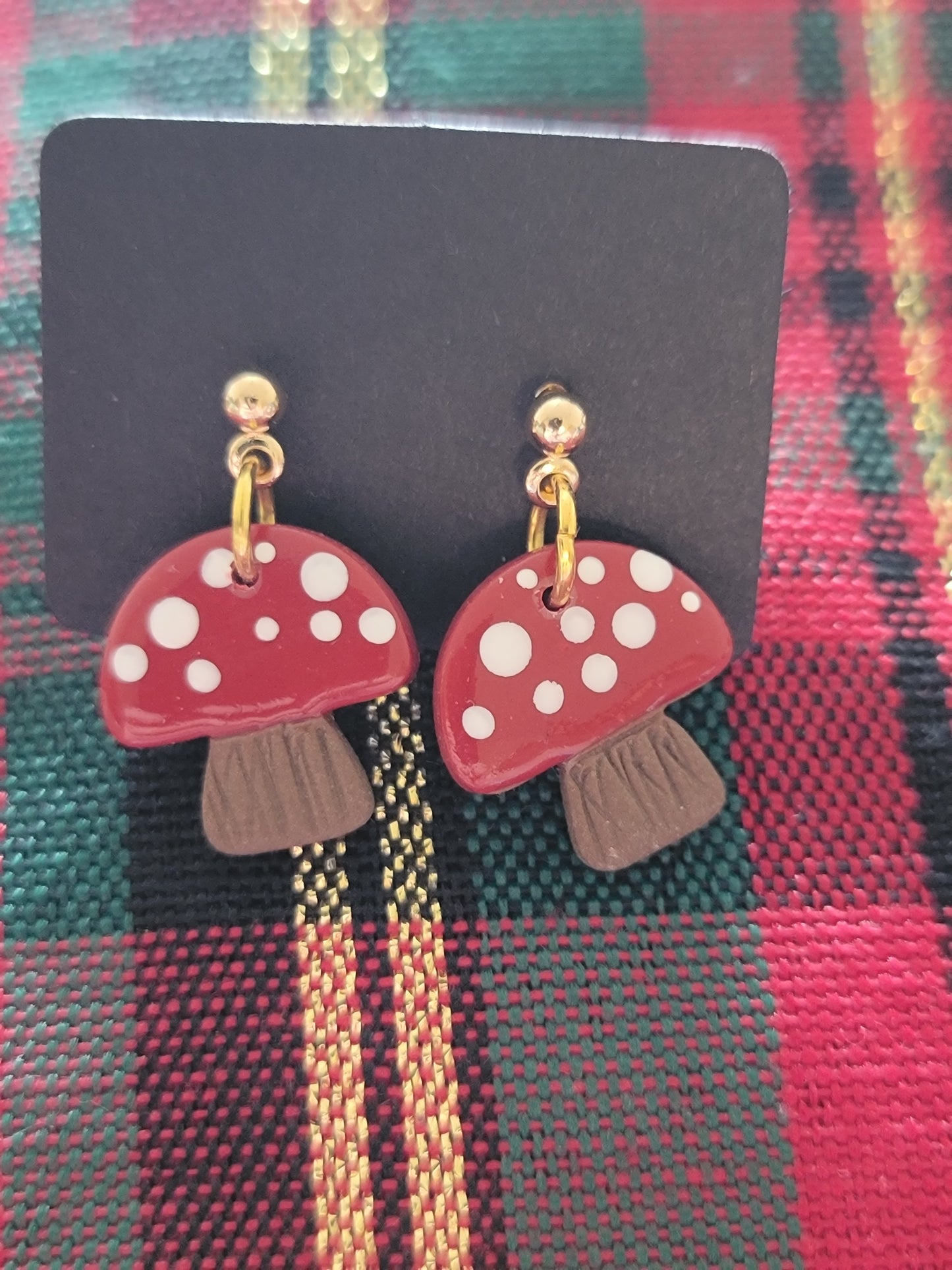 Red mushroom dangles