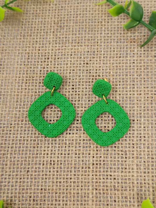 Kelly green textured drop earrings