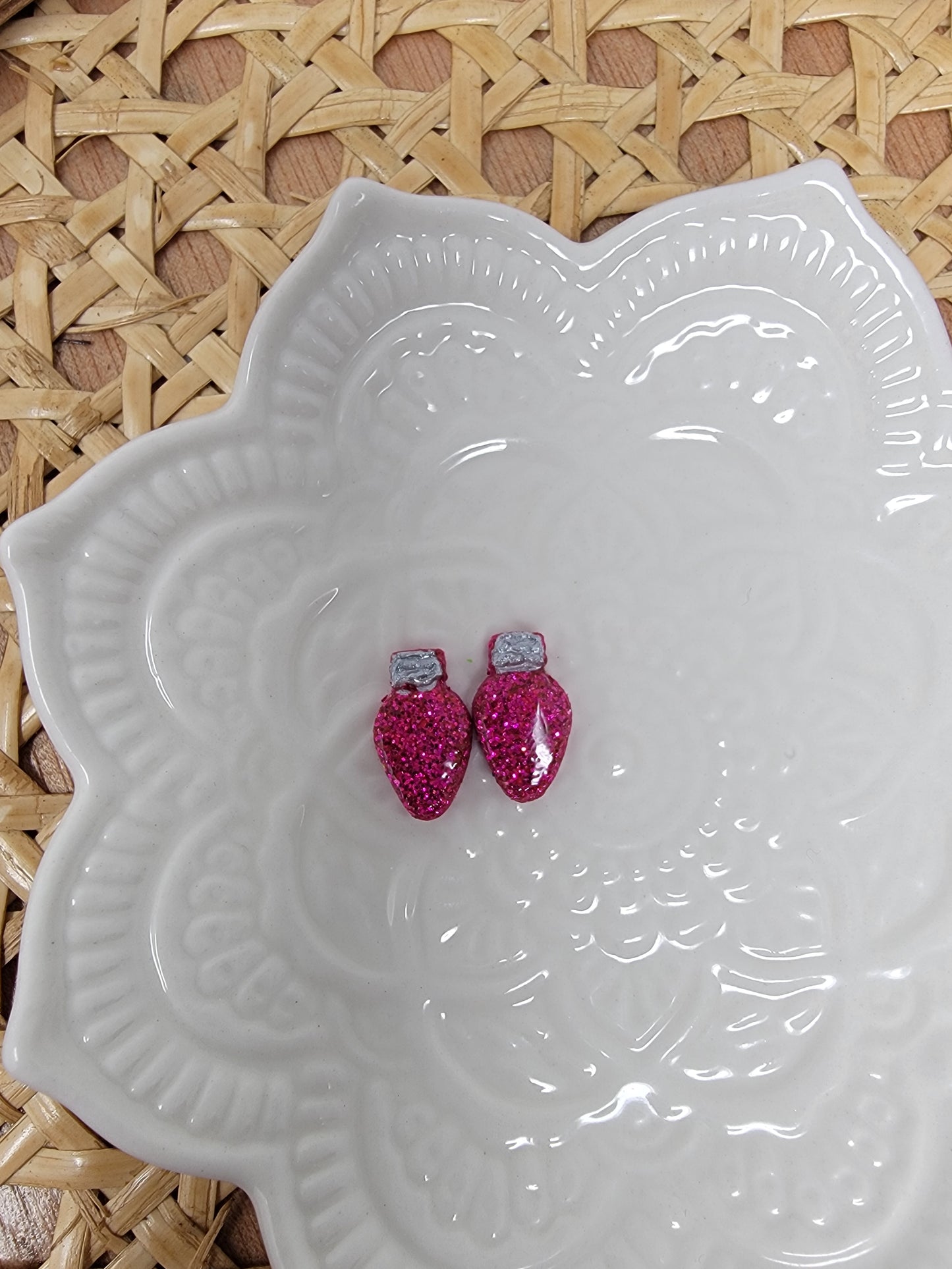 Glittery magenta christmas light studs