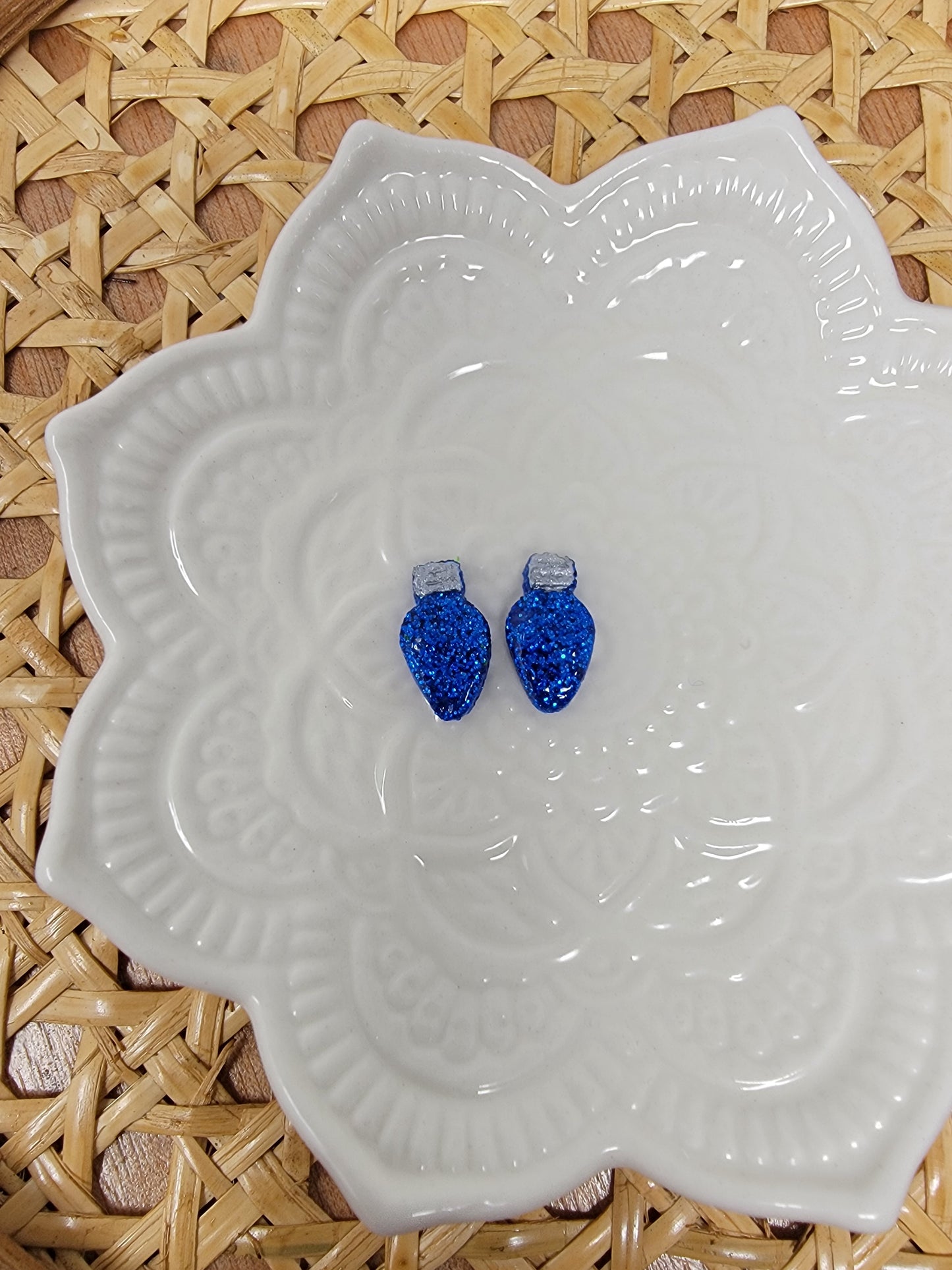 Glittery blue christmas light studs