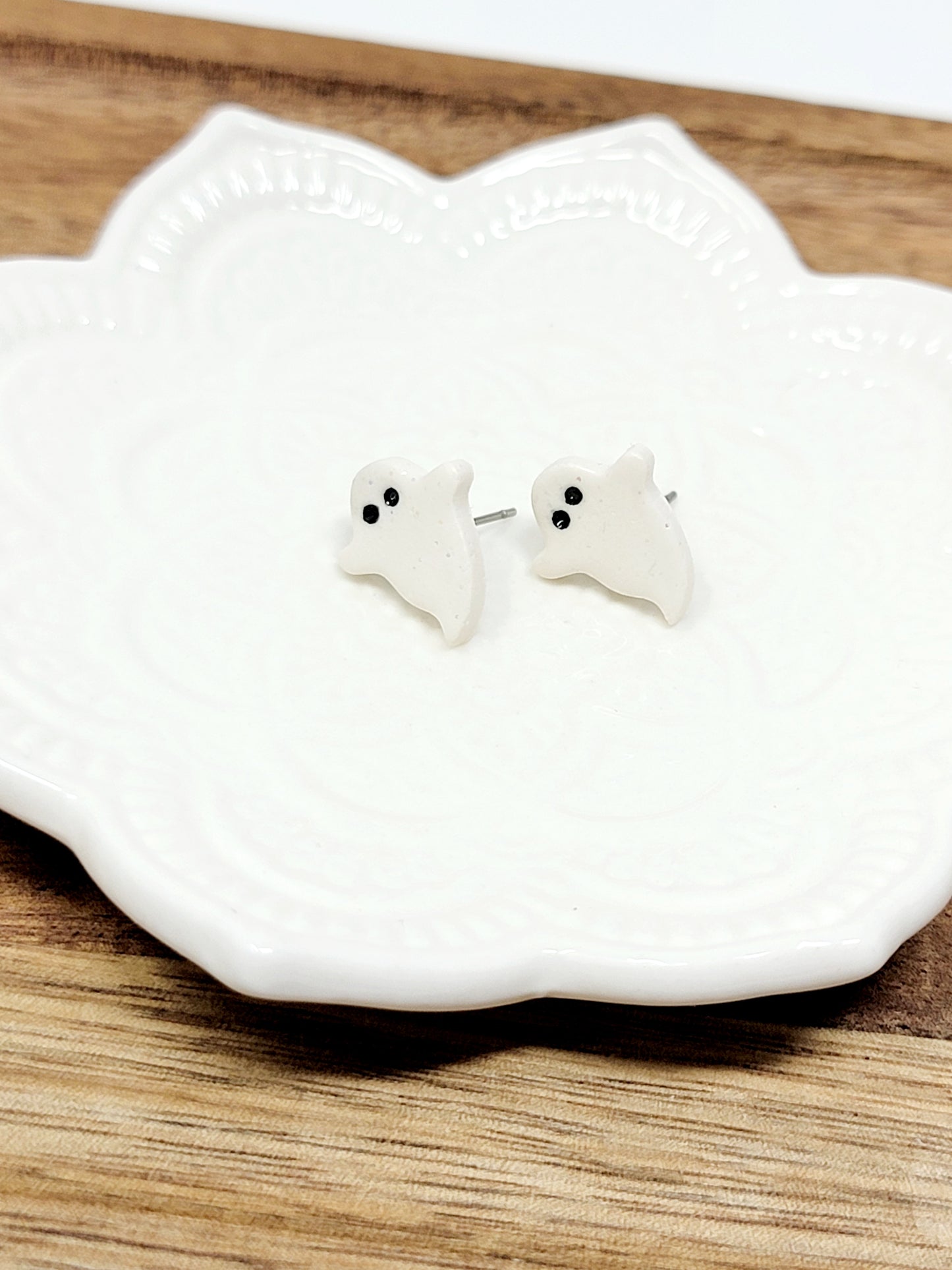 Mini ghost studs