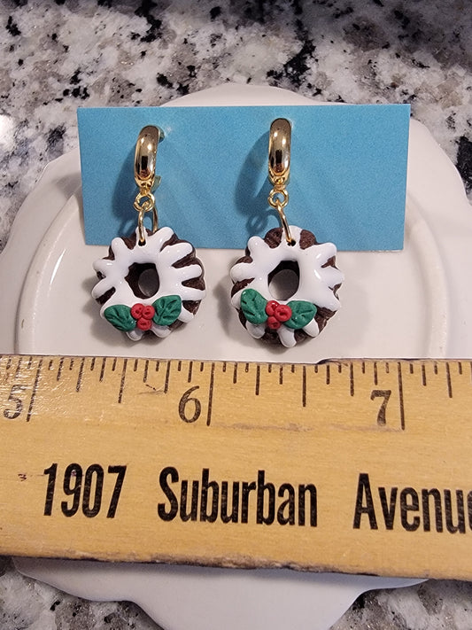 Christmas chocolate bundt cake dangles