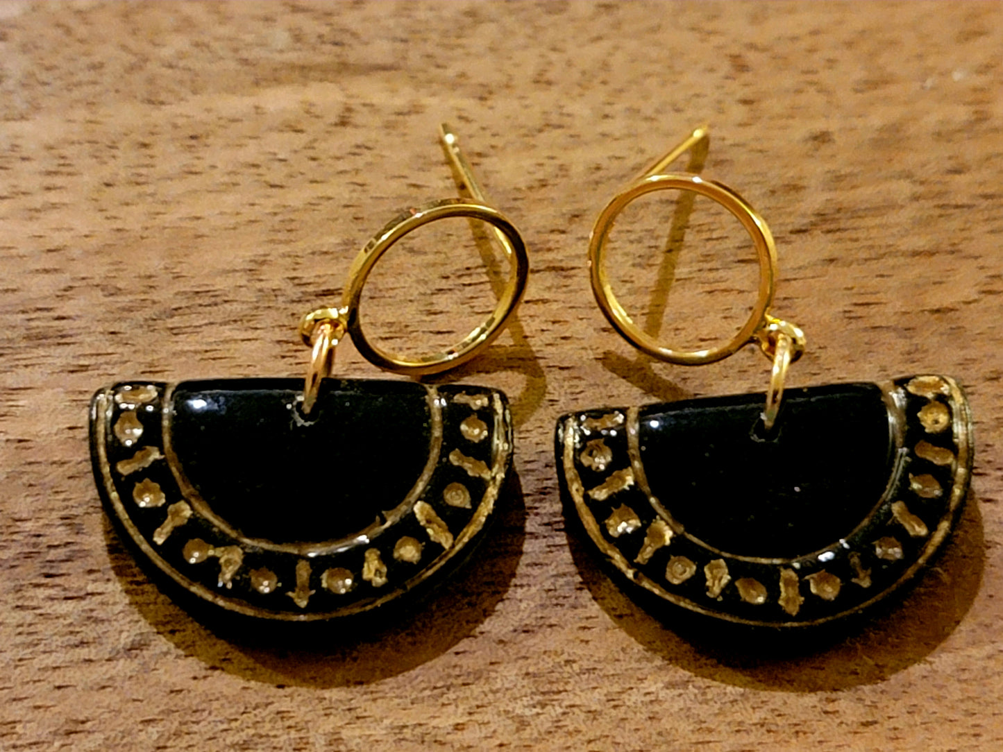 Black& gold half circle dangles