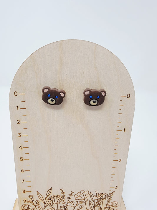Bear studs