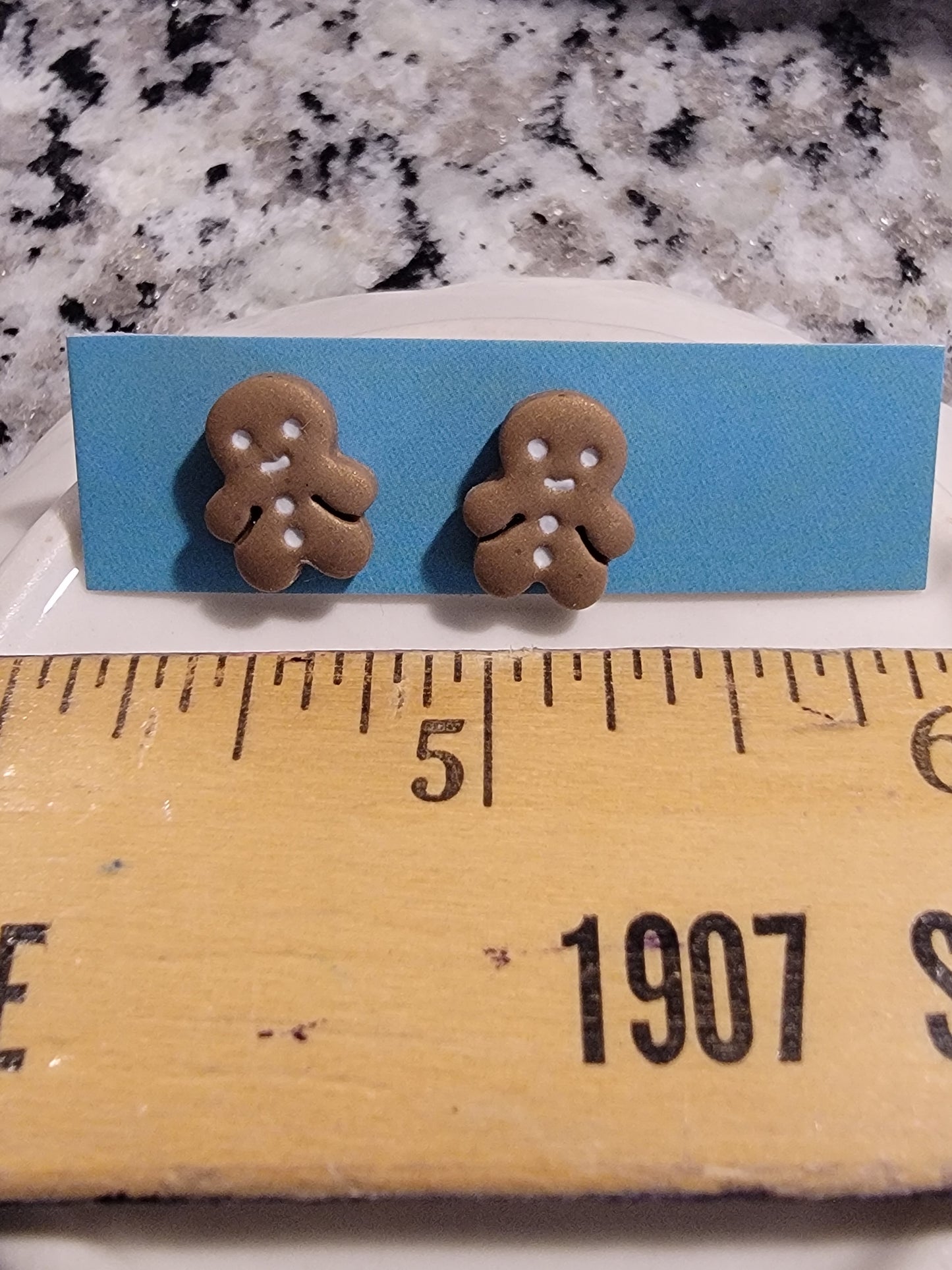 Gingerbread man studs