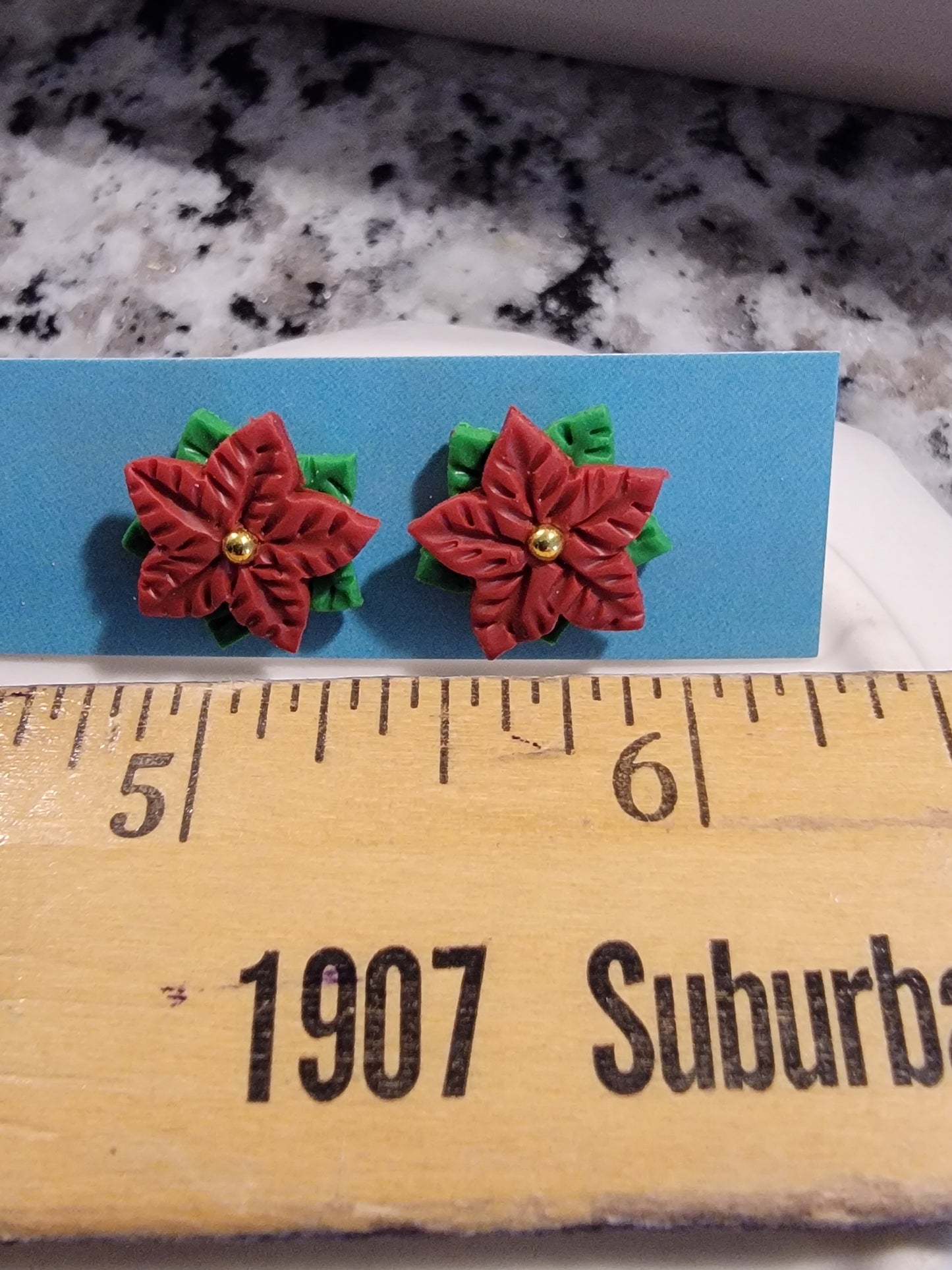 Poinsettia studs