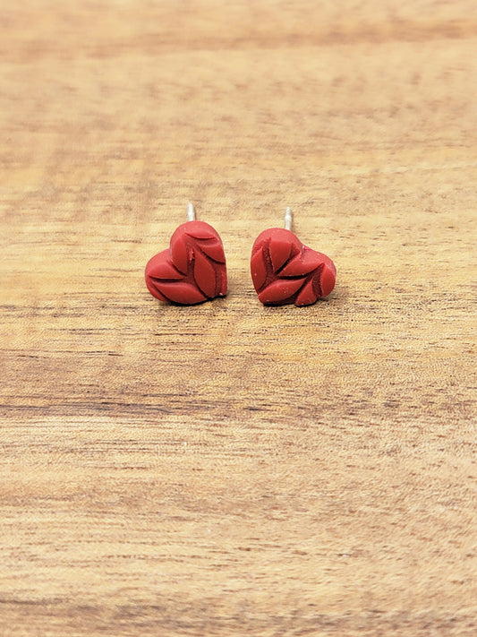 Micro red heart studs