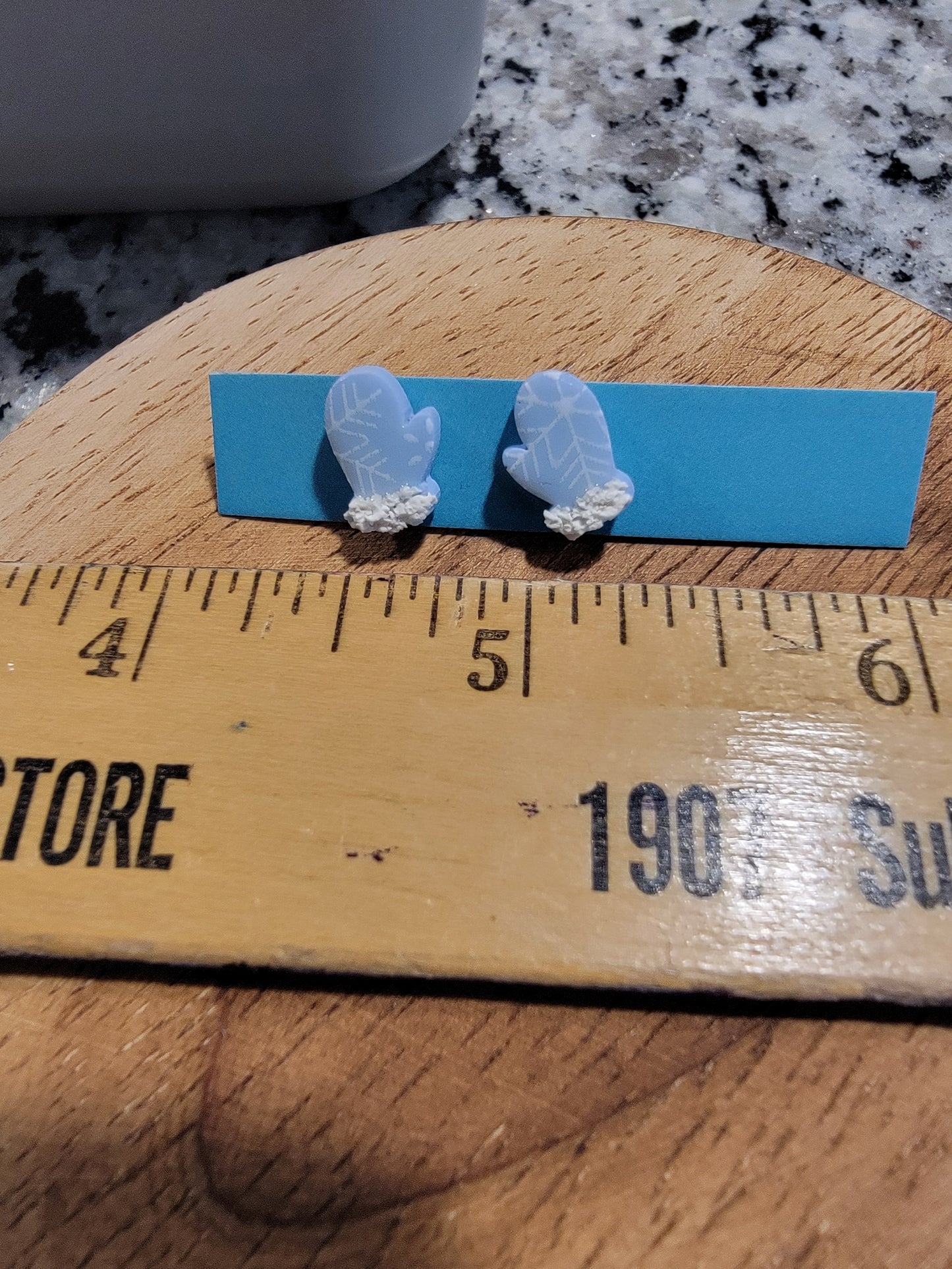 Snowflake mitten studs